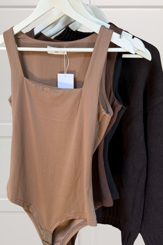 Paris Square Neck Body Koffie